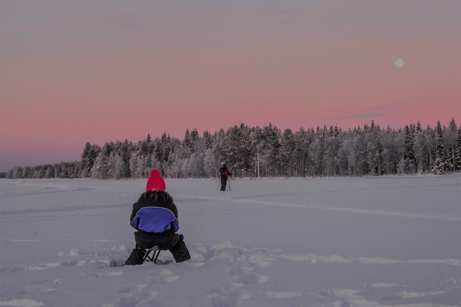 Pêche sur glace activité Rovaniemi enfant