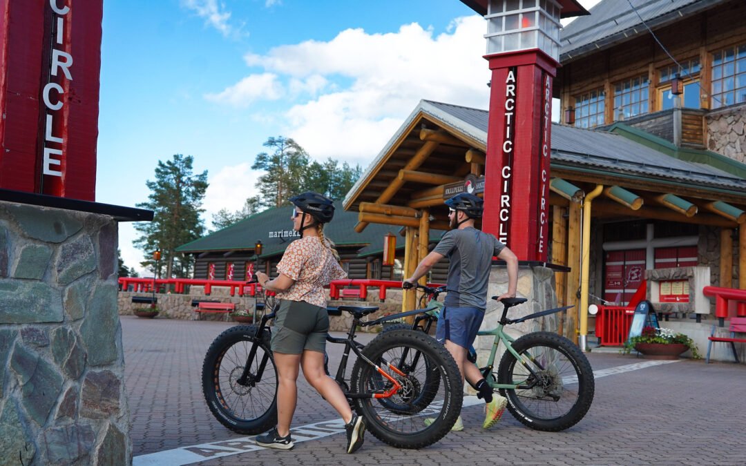 Circuit Culturel de Rovaniemi en Vélos Fatbikes Électriques jusqu&rsquo;au Village du Père Noël