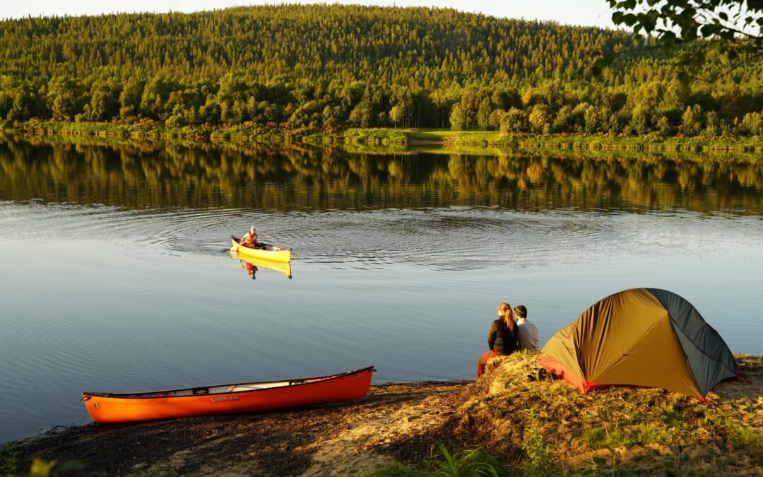 Aventure de 2 Jours en Canoë et Bivouac depuis Rovaniemi