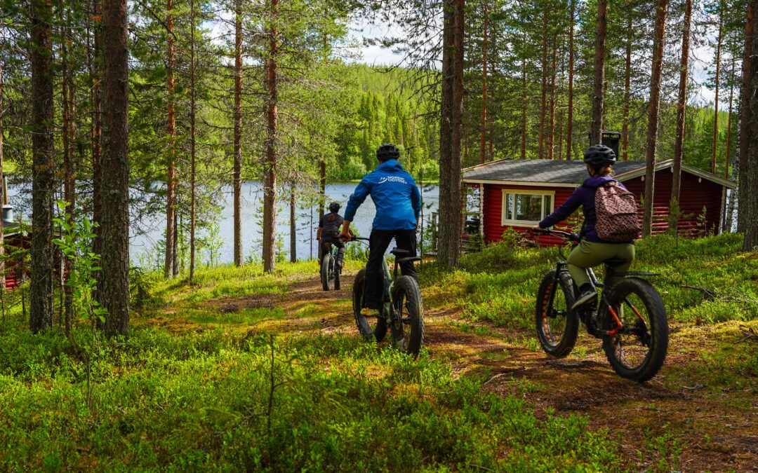 2-day Electric Fatbike Trip to Wilderness Cabin, Reindeer & Sauna