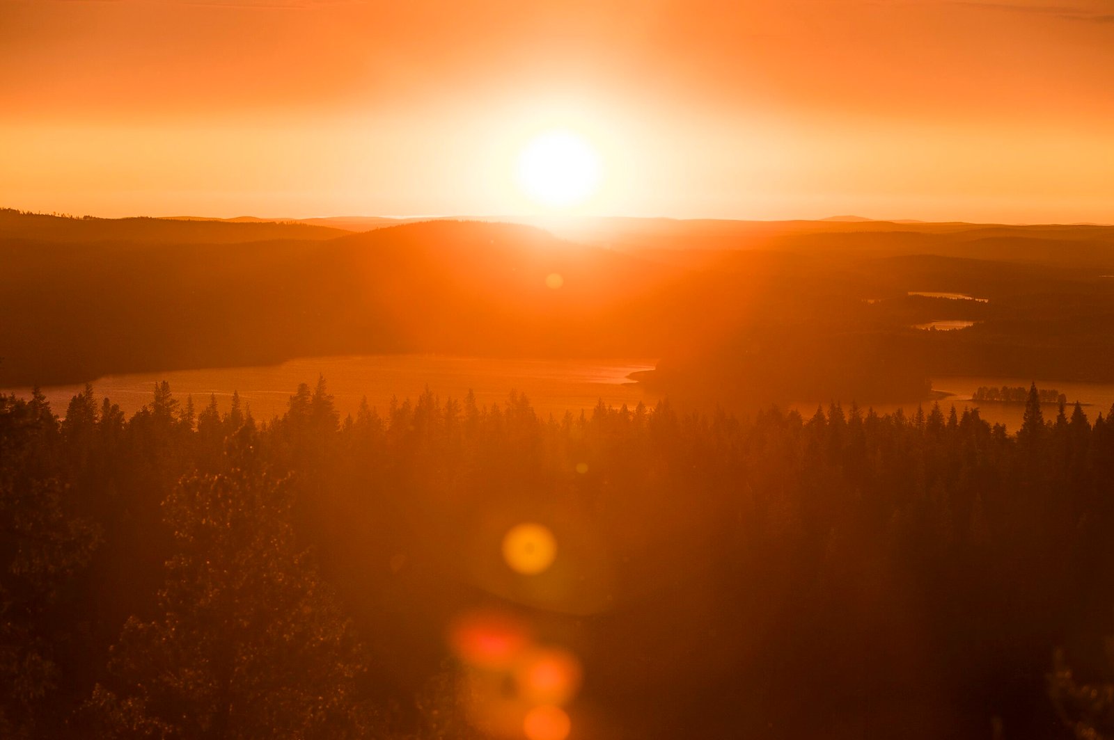 midnight sun rovaniemi finland lapland