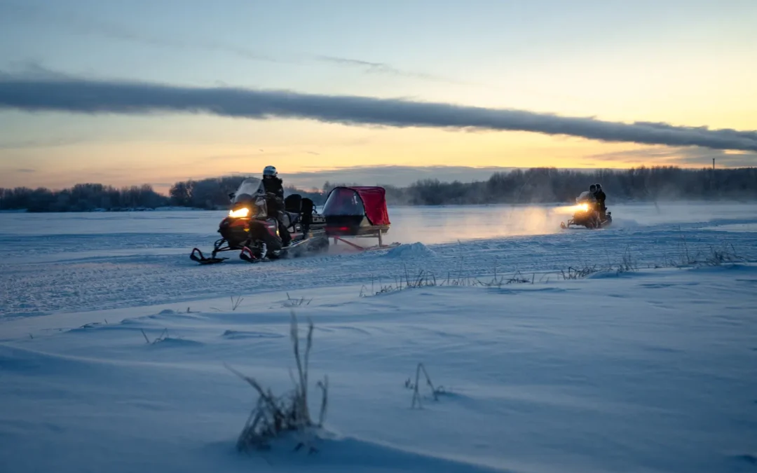 Excursions privées en motoneige depuis Rovaniemi