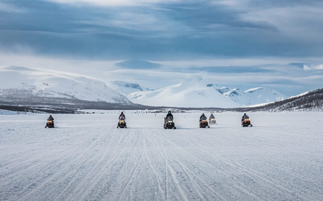 One-Week Snowmobile Trip in Lapland